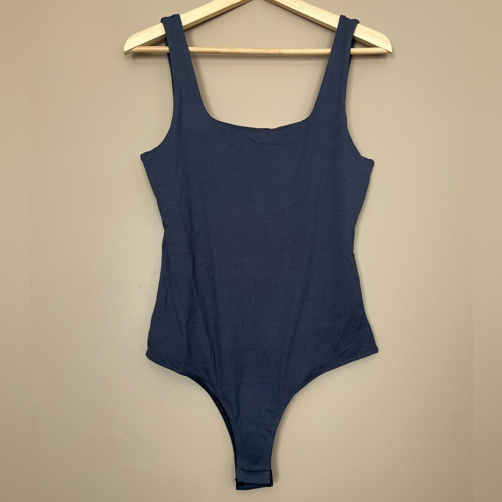 {Gilli} Sleeveless Stretch Knit Bodysuit in Grey - Womens Medium